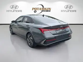 Hyundai ELANTRA 2025 SEL Conveniencia 4p Sedan