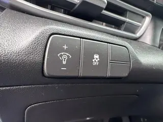 Hyundai ELANTRA 2025 SEL Conveniencia 4p Sedán