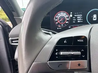 Hyundai ELANTRA 2025 SEL Conveniencia 4dr Sedan