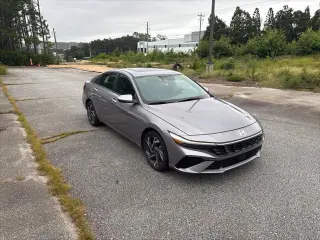 Hyundai ELANTRA 2025 SEL Conveniencia 4dr Sedan