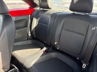 Volkswagen Escarabajo 2013 2.5L PZEV 2p Coupé 6V