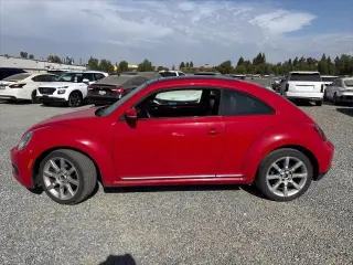 Volkswagen Escarabajo 2013 2.5L PZEV 2p Coupé 6V