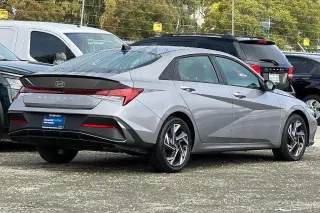 Hyundai ELANTRA Híbrido 2025 SEL Sport 4dr Sedan