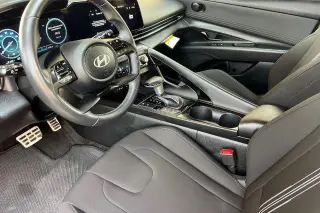 Hyundai ELANTRA Hybrid 2025 SEL Sport 4dr Sedan