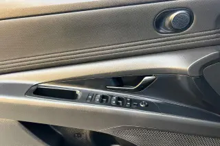 Hyundai ELANTRA Hybrid 2025 SEL Sport 4dr Sedan