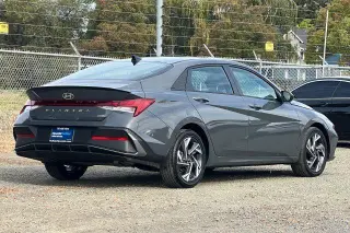 Hyundai ELANTRA Hybrid 2025 SEL Sport 4dr Sedan
