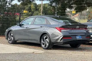Hyundai ELANTRA Hybrid 2025 SEL Sport 4dr Sedan