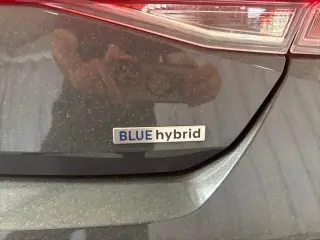 Hyundai ELANTRA Híbrido 2026 Azul 4dr Sedán