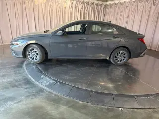 Hyundai ELANTRA Híbrido 2026 Azul 4dr Sedán