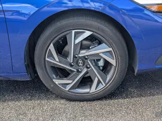Hyundai ELANTRA 2025 SEL Sport 4dr Sedán