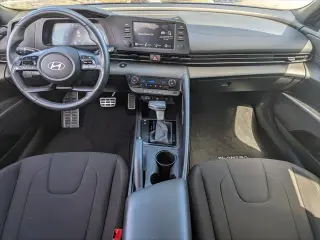 Hyundai ELANTRA 2025 SEL Sport 4dr Sedán