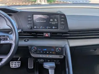 Hyundai ELANTRA 2025 SEL Sport 4dr Sedán