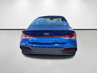Hyundai ELANTRA 2025 SEL Sport 4dr Sedán