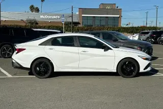 Hyundai ELANTRA 2026 SEL Sport 4dr Sedan