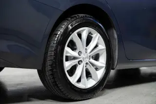 Chevrolet Malibu 2025 LT 4p Sedan con 1LT