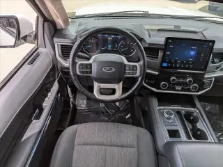 Ford Expedition 2024 4x2 XLT 4dr SUV