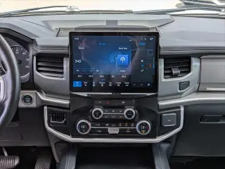 Ford Expedition 2024 4x2 XLT 4dr SUV