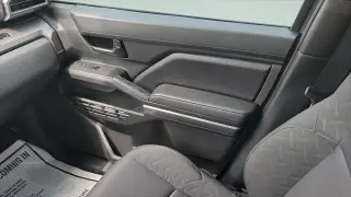 Toyota Tacoma 2024 4x2 SR5 4p Doble Cabina 5.0 ft SB