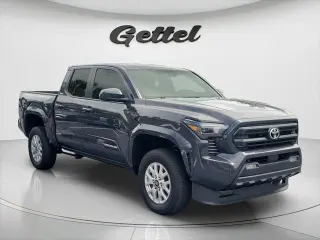 Toyota Tacoma 2024 4x2 SR5 4p Doble Cabina 5.0 ft SB