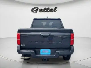 Toyota Tacoma 2024 4x2 SR5 4p Doble Cabina 5.0 ft SB