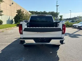 GMC Sierra 1500 2025 4x2 SLT 4p Puerta de Tripulación de 5.8 ft. SB