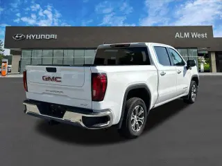 GMC Sierra 1500 2025 4x2 SLT 4p Puerta de Tripulación de 5.8 ft. SB