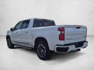 Chevrolet Silverado 1500 2022 4x4 High Country 4dr Crew Cab 5.8 ft. SB