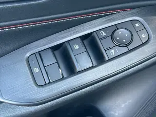 Nissan Sentra 2026 SR 4dr Sedán