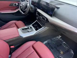 BMW Serie 3 2026 TRACCIÓN EN TODAS LAS RUEDAS 330i xDrive Sedán 4p.