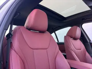 BMW Serie 3 2026 TRACCIÓN EN TODAS LAS RUEDAS 330i xDrive Sedán 4p.