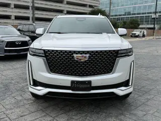 Cadillac Escalade ESV 2023 Luxury 4p SUV