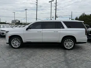 Cadillac Escalade ESV 2023 Luxury 4p SUV