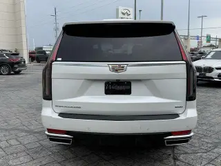 Cadillac Escalade ESV 2023 Luxury 4p SUV