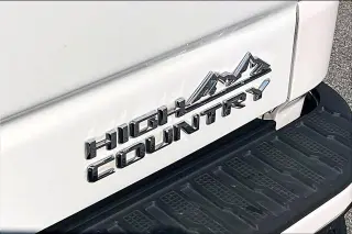 Chevrolet Silverado 1500 2023 4x4 High Country 4dr Crew Cab 5.8 ft. SB