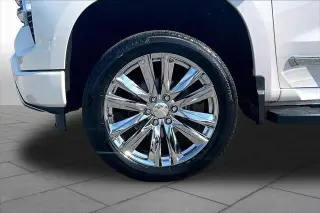 Chevrolet Silverado 1500 2023 4x4 High Country 4dr Crew Cab 5.8 ft. SB