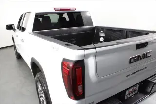GMC Sierra 1500 2026 4x4 SLT 4dr Crew Cab 6.6 ft. SB