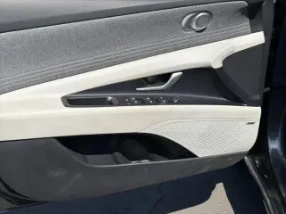 Hyundai ELANTRA 2024 Limited Sedán de 4 puertas