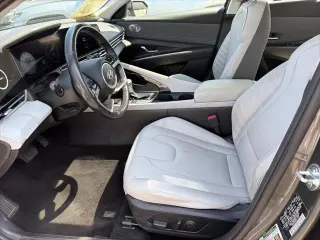 Hyundai ELANTRA 2024 Limited Sedán de 4 puertas