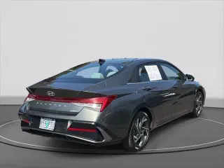 Hyundai ELANTRA 2024 Limited Sedán de 4 puertas