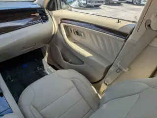 Ford Taurus 2015 Limited 4dr Sedan