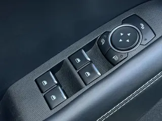 Ford Mustang Mach-E 2025 Select 4dr SUV