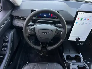 Ford Mustang Mach-E 2025 Select 4dr SUV