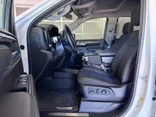 Chevrolet Silverado 1500 2023 4x4 RST 4p. Cabina de tripulación 5.8 ft. SB