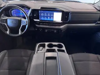 Chevrolet Silverado 1500 2023 4x4 RST 4p. Cabina de tripulación 5.8 ft. SB