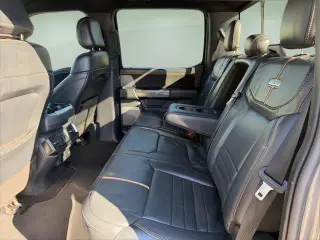 Ford F-150 2021 4x4 Platinum 4p SuperCab 5.5 ft. CA
