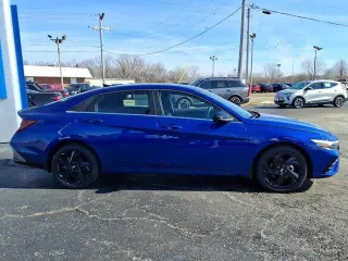 Hyundai ELANTRA 2026 SEL Sport Premium 4dr Sedan