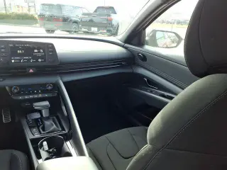 Hyundai ELANTRA 2026 SEL Sport Premium 4dr Sedán