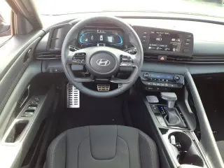 Hyundai ELANTRA 2026 SEL Sport Premium 4dr Sedán