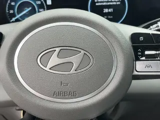 Hyundai ELANTRA Hybrid 2025 SEL Sport 4p Sedan