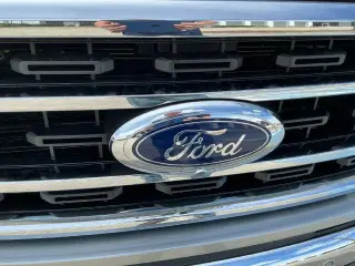 Ford F-150 2022 4x4 XLT 4p SuperCrew 5.5 ft. SB